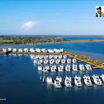 Schwimmendes Antares One By Seeblick Ferien Oro, Rundum Wasser, Sauna Casa vacanze *