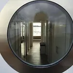 Дом отдыха Schwimmendes Antares One By Seeblick Ferien Oro, Rundum Wasser, Sauna Ольпениц