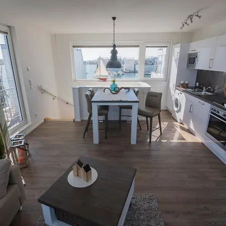 Dom wakacyjny Schwimmendes Antares One By Seeblick Ferien Oro, Rundum Wasser, Sauna *