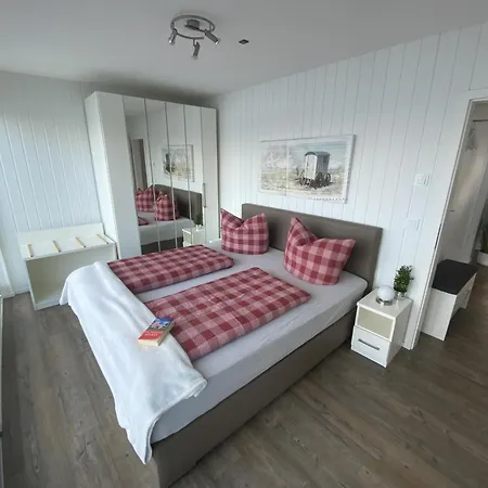 Schwimmendes Antares One By Seeblick Ferien Oro, Rundum Wasser, Sauna Prázdninový dům Olpenitz